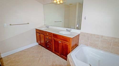 673 Haas Ave, Fort Pierce FL  34953-6418 exterior