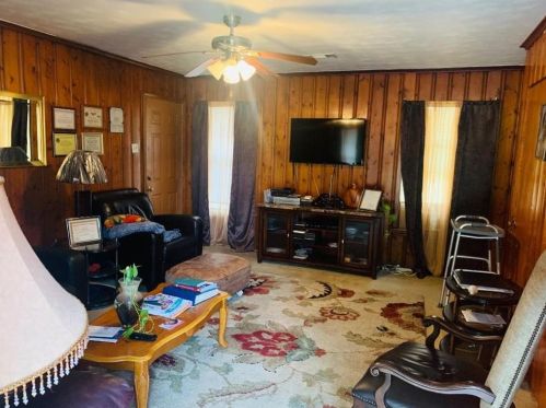 4818 Cranfill Dr, Dallas, TX 75216-7707