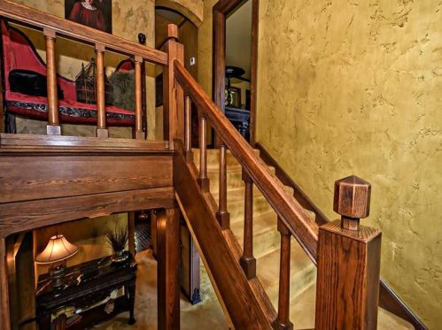 110 Inglewood Dr, Pittsburgh PA 15228-1505 exterior