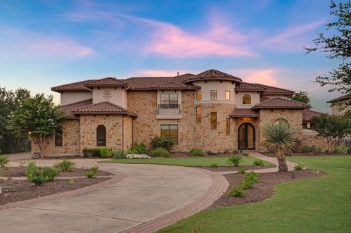 316 Dawn River Cv, Austin, TX 78732-1989