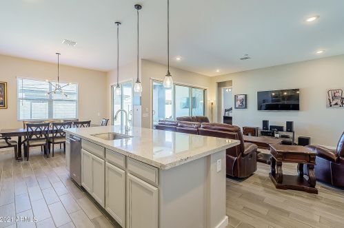 1122 Nolan Pl, Chandler AZ 85249-3345 exterior