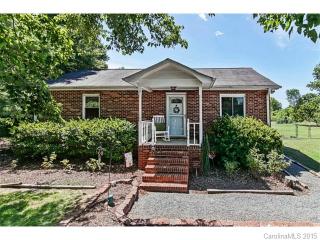 3590 Pleasant Plains Rd, Matthews NC  28104-5964 exterior