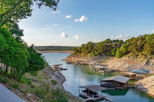 1027 Challenger, Austin TX 78734-4211 exterior