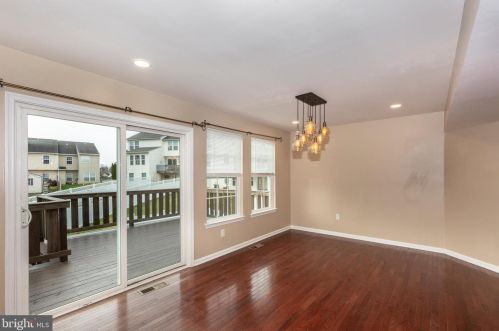 711 Grant Dr, Hanover PA  17331-2079 exterior