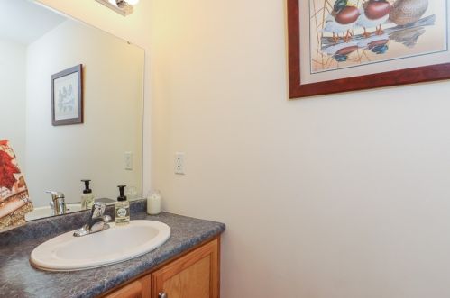 63 Alice Dr, Concord NH 03303-2034 exterior