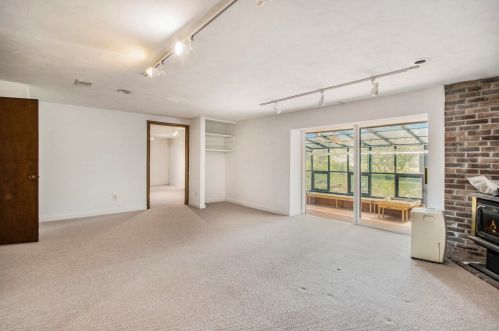 5235 Beech Ave, Kalamazoo MI 49006-1987 exterior