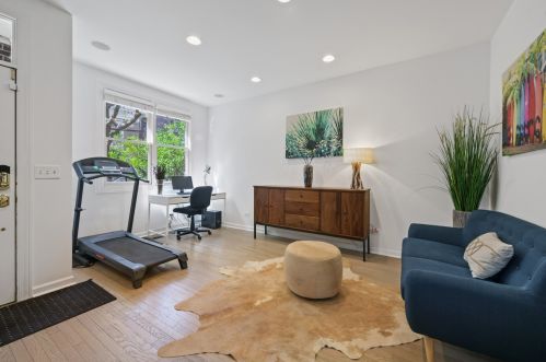 222 Cullerton St, Chicago, IL 60616-1307