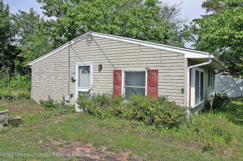 1413 Daytona Rd, Lacey NJ 08731-5016 exterior