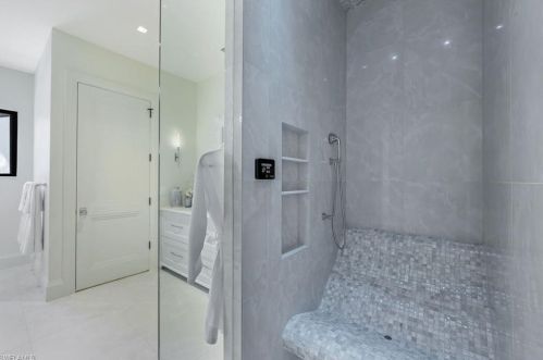 172 Cheshire Way, Naples FL 34110-4413 exterior