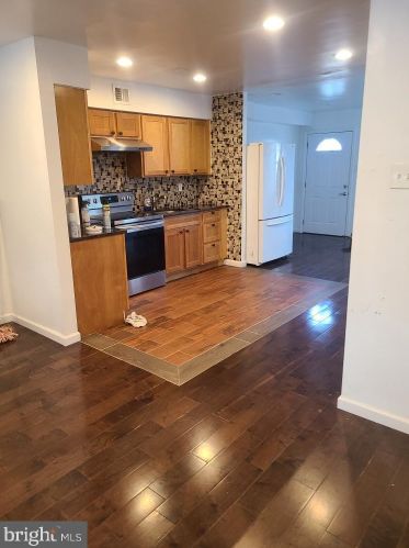 1223 Diamond St, Philadelphia PA  19122-1117 exterior