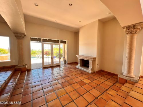 6410 Regal Manor Dr, Tucson AZ  85750-1061 exterior