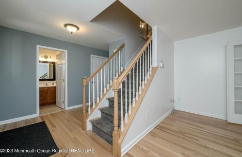 86 Serpentine Dr, Berkeley Township NJ  08721-3051 exterior