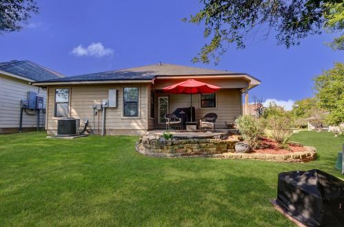 108 Golfview, Montgomery TX 77356-8853 exterior