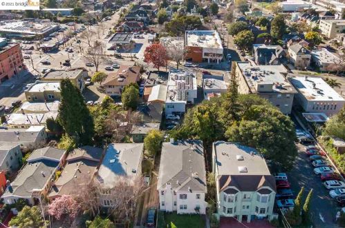 2924 Florence St, Berkeley CA 94705-2093 exterior