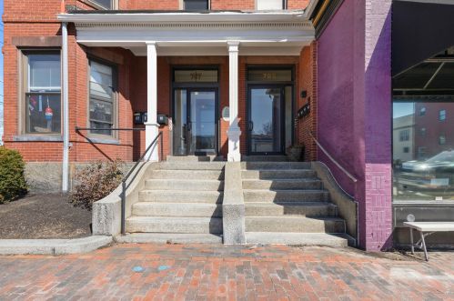 705 Congress St, Portland ME  04102-3381 exterior