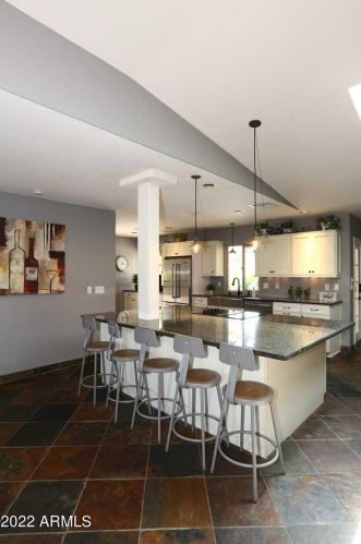 4451 Earll Dr, Phoenix AZ 85031-3821 exterior