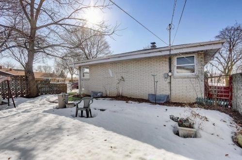 3572 77 St, Milwaukee WI 53220-1144 exterior