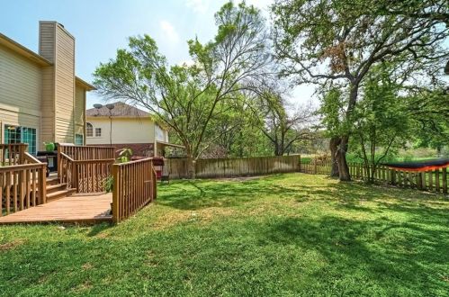 11211 Appletree Ln, Austin TX 78726-1341 exterior
