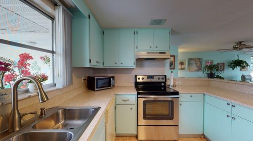 10338 Honeysuckle Ln, Port Richey FL  34668-3216 exterior