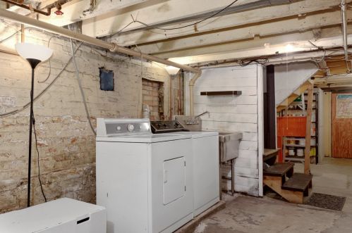 1817 Honore St, Chicago IL 60657-2007 exterior