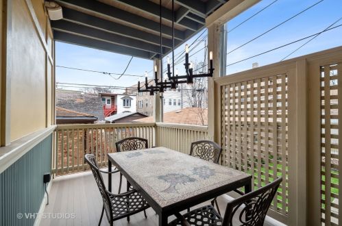 1318 Thorndale Ave, Chicago IL 60631-2287 exterior