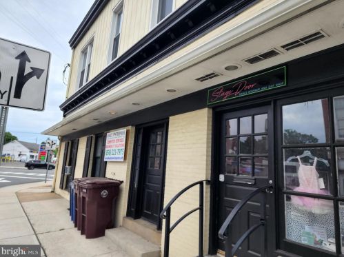 2 Main St, Pilesgrove NJ  08098-1117 exterior