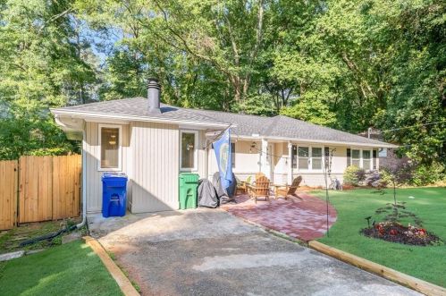 1995 Fairway Cir, Atlanta, GA 30319-3873