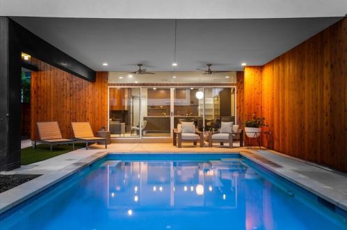 2212 3rd St, Austin TX  78704-5024 exterior