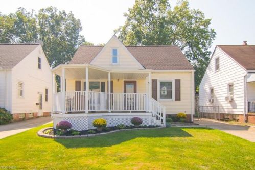 2443 Brookdale Ave, Cleveland, OH 44134-1901