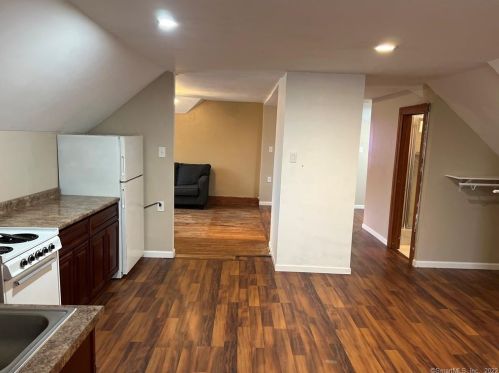 411 Ellis St, New Britain CT  06051-3623 exterior