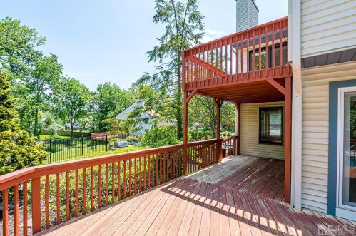 102 King St, Edison NJ 08820-1023 exterior