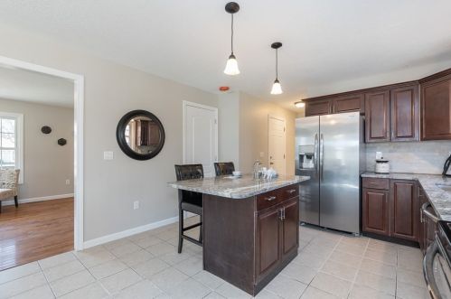 101 Stuart St, Springfield MA 01119-1013 exterior