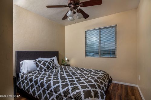 2201 Los Altos Ave, Tucson AZ  85705-5727 exterior