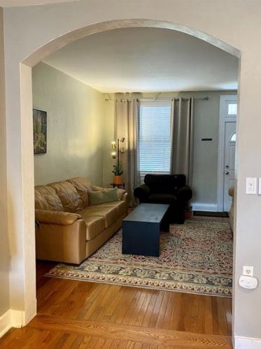 4221 Dunkeld Way, Pittsburgh PA  15201-1727 exterior