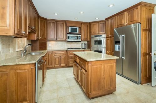 12108 Westwick Pl, Saint Louis MO exterior