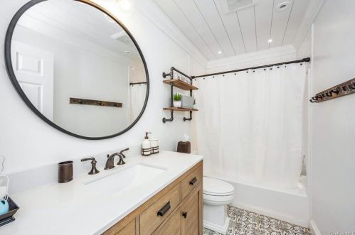 23 Carleton Ave, Briarcliff NY 10510-1723 exterior