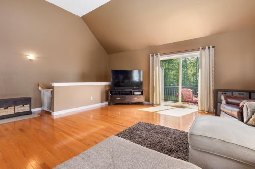 22 Greenleaf Dr, Seabrook NH 03874-4045 exterior