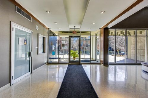 450 Briar Pl, Chicago IL  60657-4737 exterior