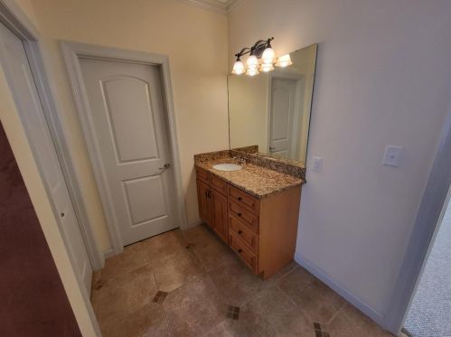 1 Crabapple Ct, Saint Louis MO 63132-3422 exterior