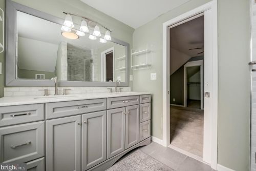 3300 Memorial St, Alexandria VA  22306-1545 exterior