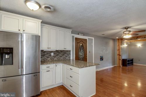 600 Binsted Rd, Glen Burnie MD 21060-7326 exterior