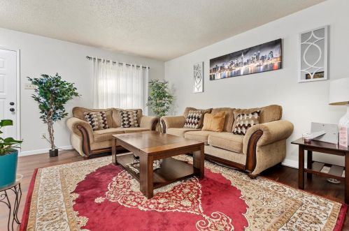 1841 Mansard Dr, Saint Louis MO 63125-2336 exterior