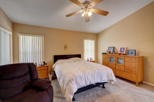 174 Dalton Cir, Fort Pierce FL 34953-5847 exterior