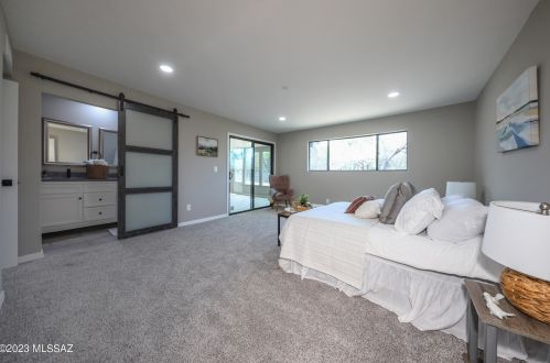 11100 Glenn St, Tucson AZ  85749-8845 exterior