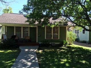 1503 Palma Plz, Austin TX  78703-3434 exterior