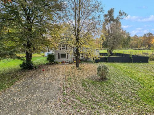 4476 Hawley Hwy, Belding MI  48809-9525 exterior