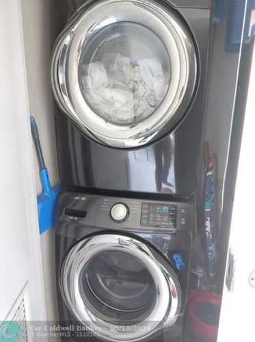 912 9th Street Cir, Boca Raton FL 33486-5273 exterior