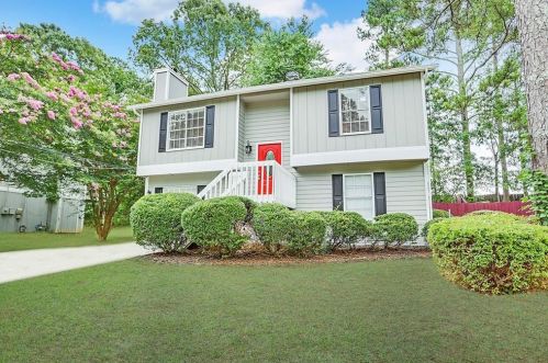 5410 Forest Downs Cir, Atlanta GA  30349-2488 exterior