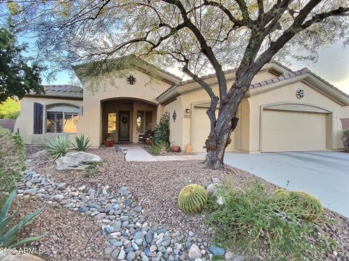 41642 Emerald Lake Dr, Phoenix, AZ 85086-1040