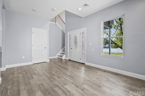 28 Twain Ave, Old Bridge NJ  08857-2110 exterior